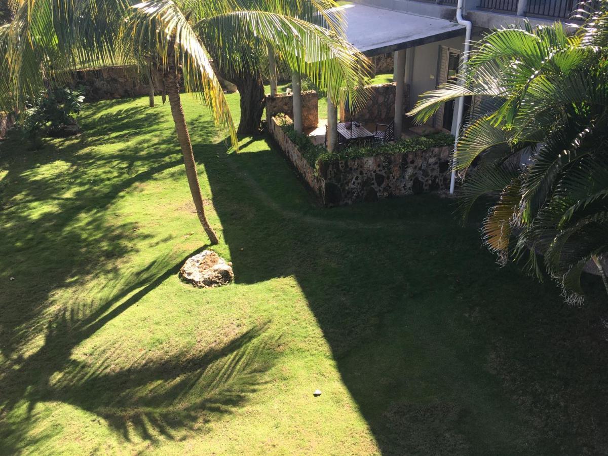 Almond Tree Hotel Resort Corozal Bagian luar foto