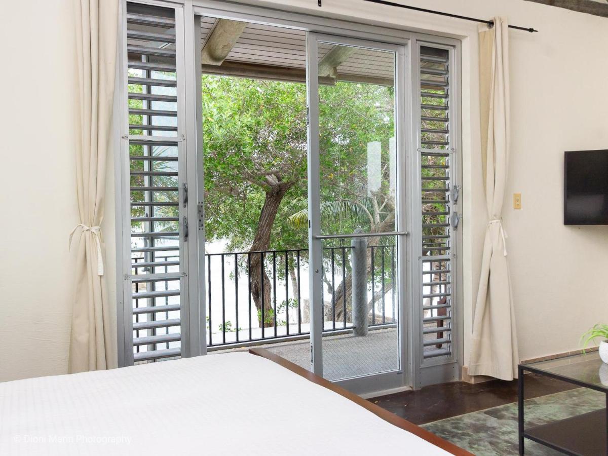 Almond Tree Hotel Resort Corozal Bagian luar foto