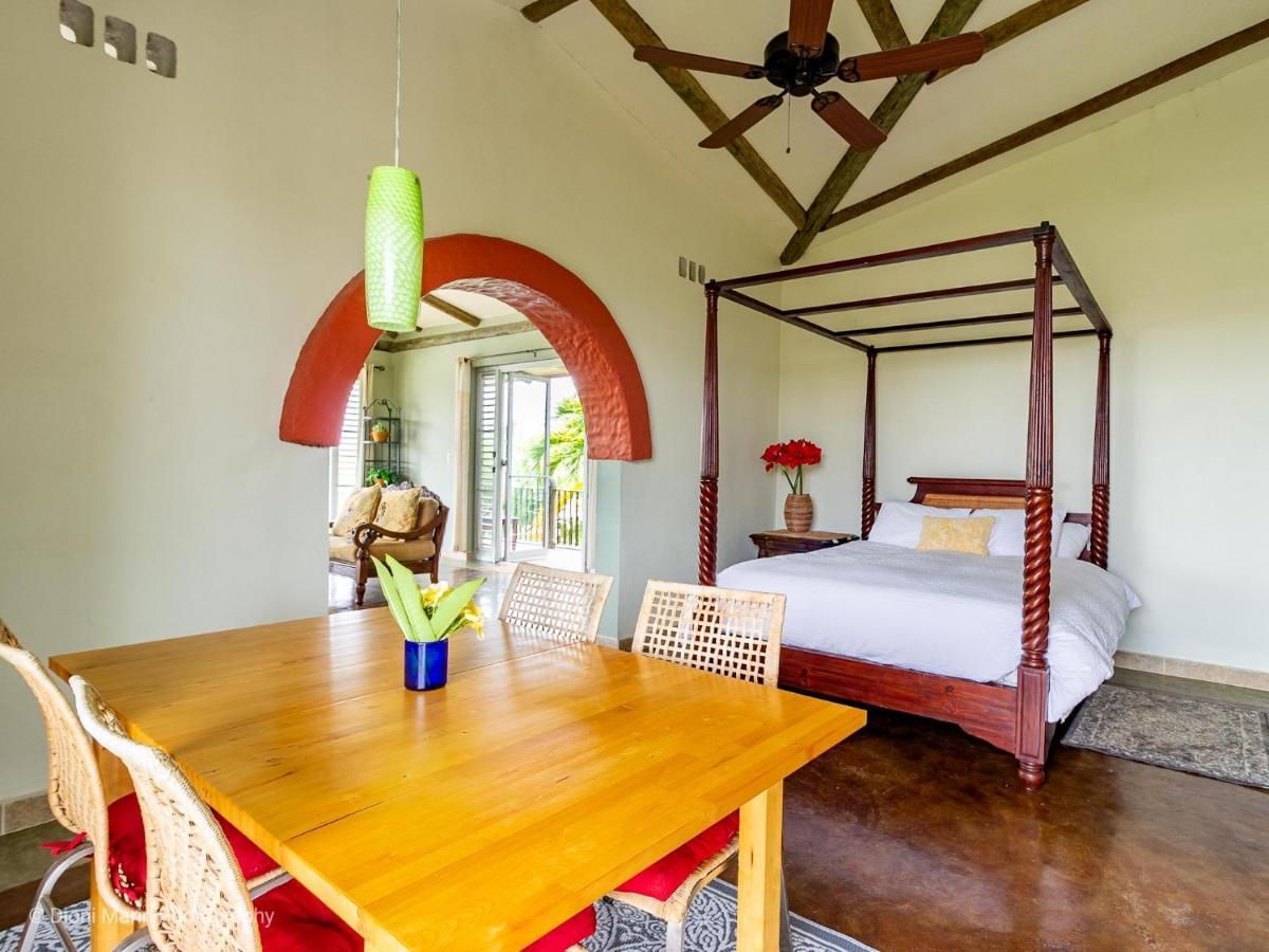 Almond Tree Hotel Resort Corozal Bagian luar foto