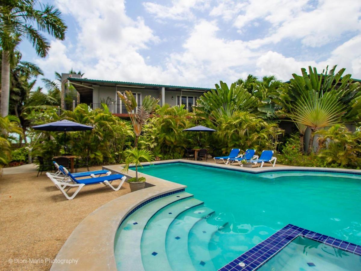 Almond Tree Hotel Resort Corozal Bagian luar foto