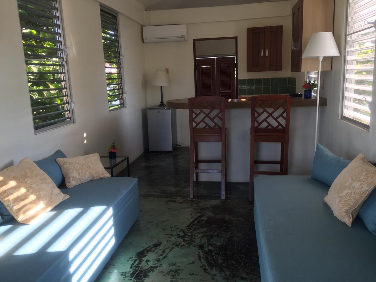 Almond Tree Hotel Resort Corozal Bagian luar foto