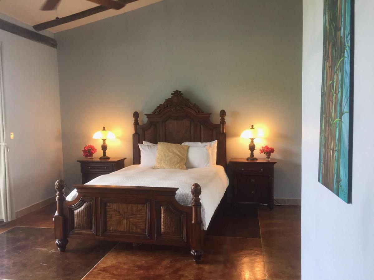 Almond Tree Hotel Resort Corozal Bagian luar foto